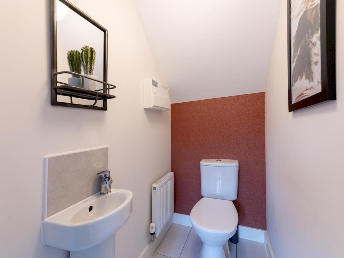 Pass The Keys Contemporary 2 Bedroom Home Лъдлоу Екстериор снимка