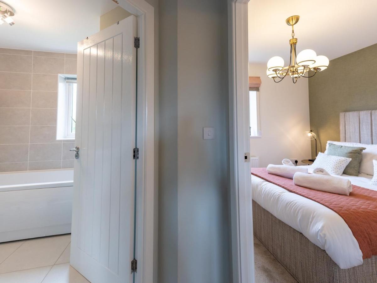 Pass The Keys Contemporary 2 Bedroom Home Лъдлоу Екстериор снимка