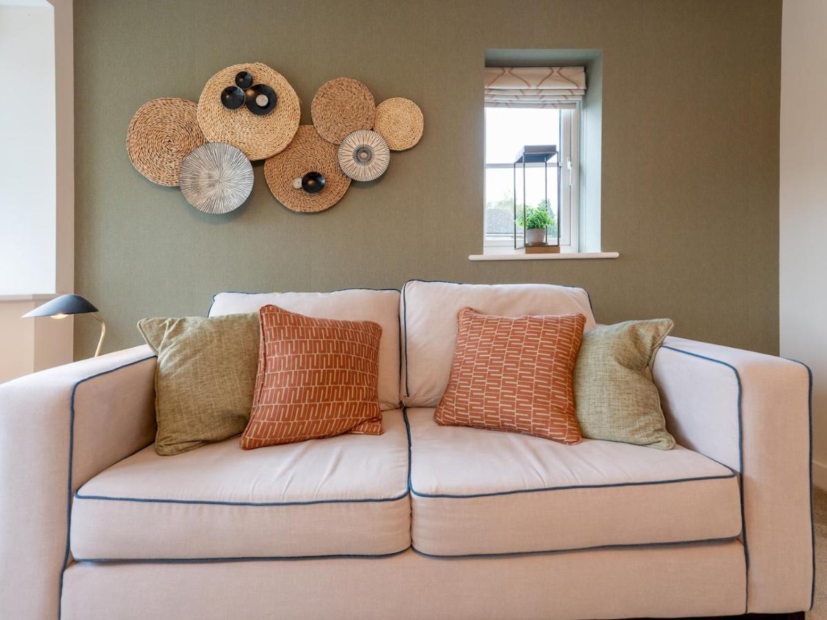 Pass The Keys Contemporary 2 Bedroom Home Лъдлоу Екстериор снимка