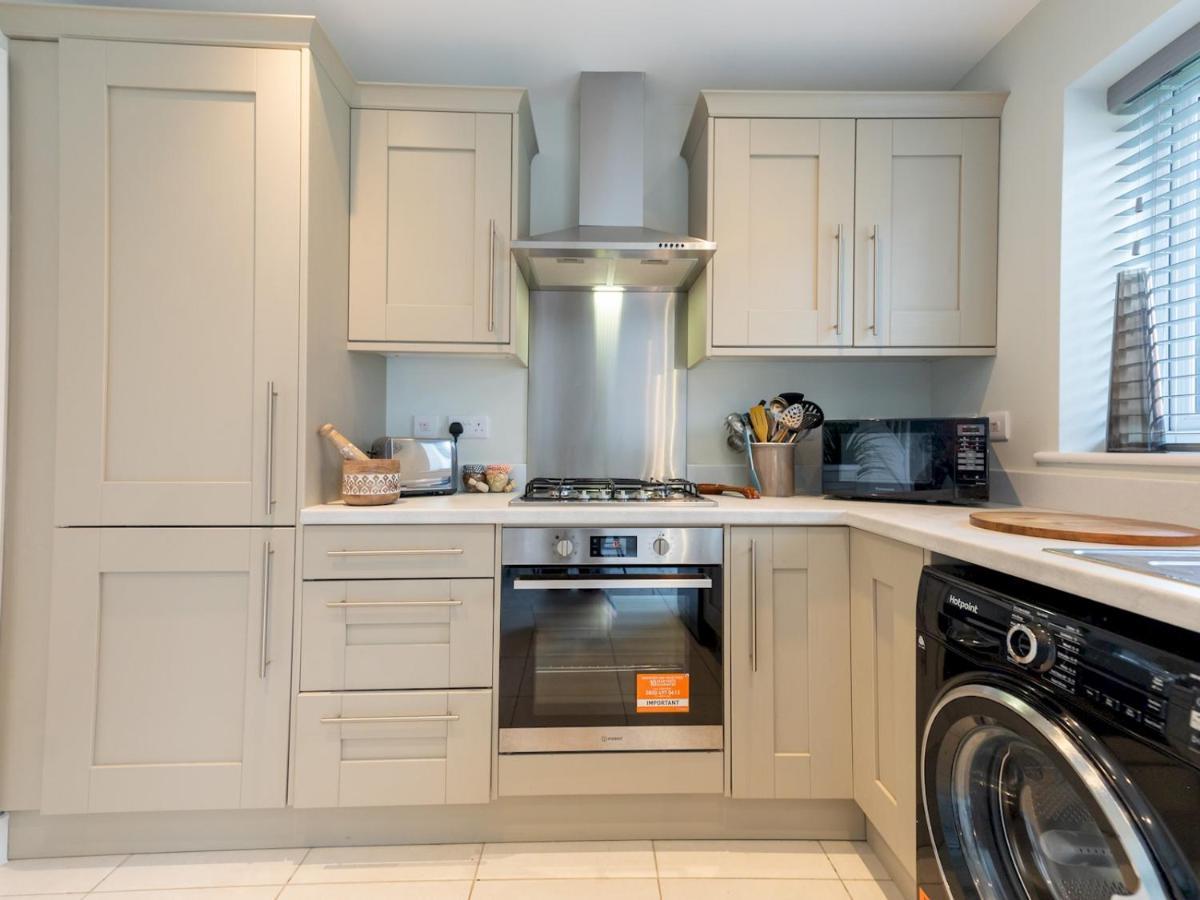Pass The Keys Contemporary 2 Bedroom Home Лъдлоу Екстериор снимка